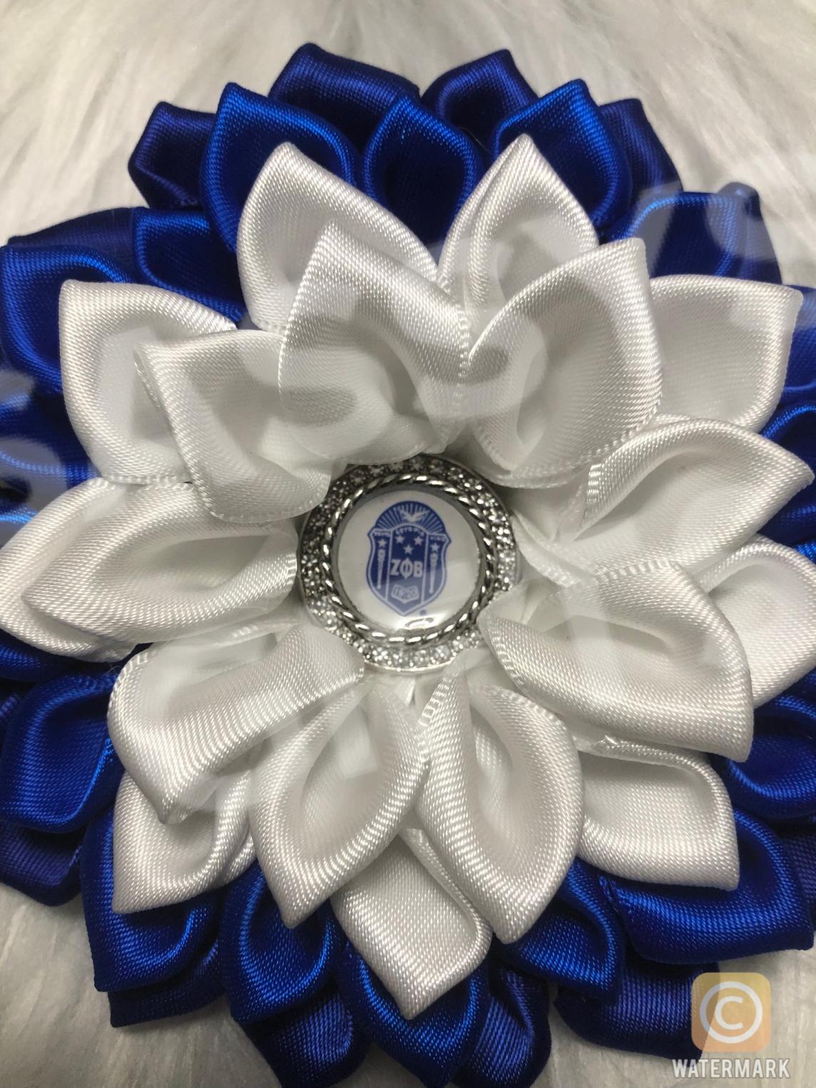 Zeta Ribbons Brooch
