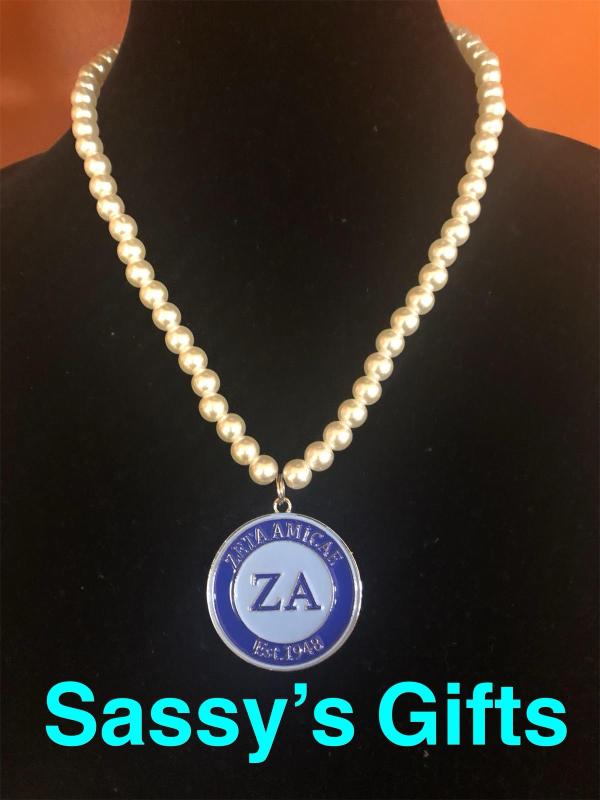 Zeta Amicae Medallion Pearl Necklace